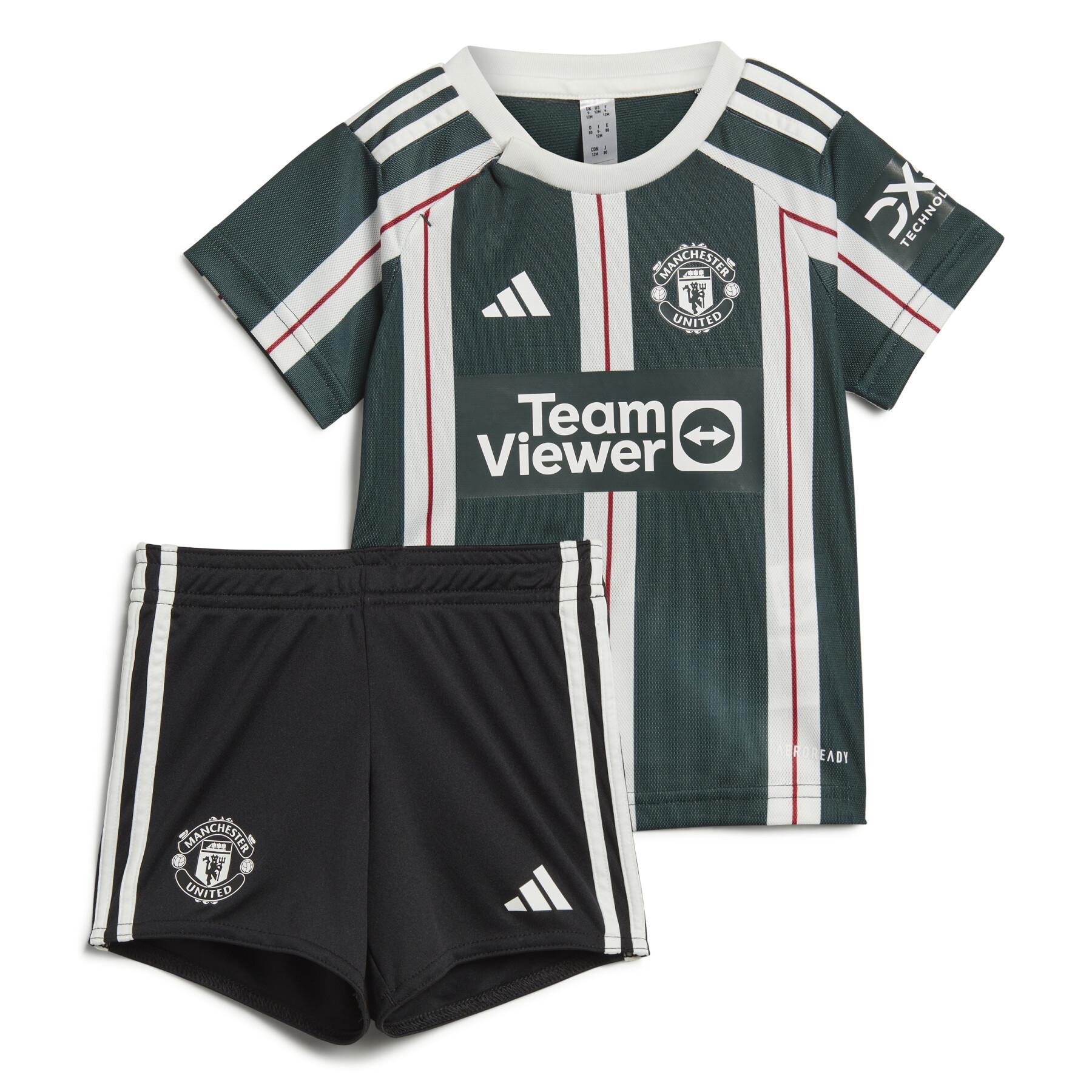 Mini kit derde baby Manchester United 2023/24
